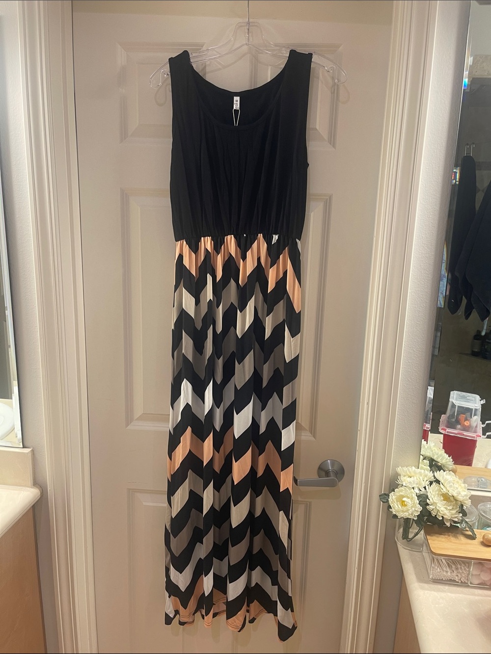 Sleeveless Black and Peach Chevron Maxi Dress